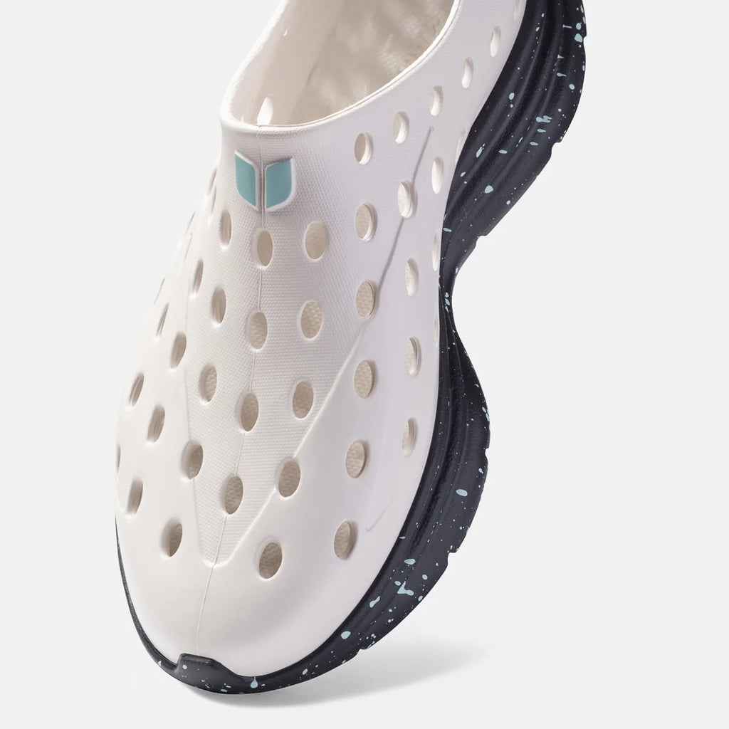 Seaside/Black Speckle