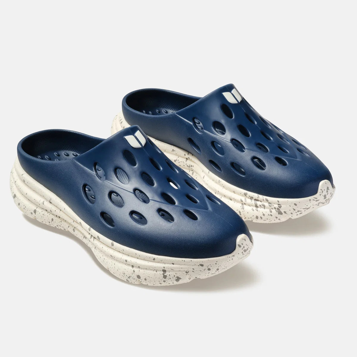 Navy/Antique White Spec