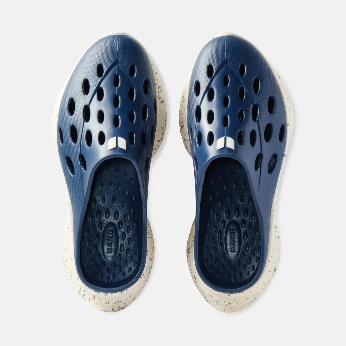 Navy/Antique White Spec