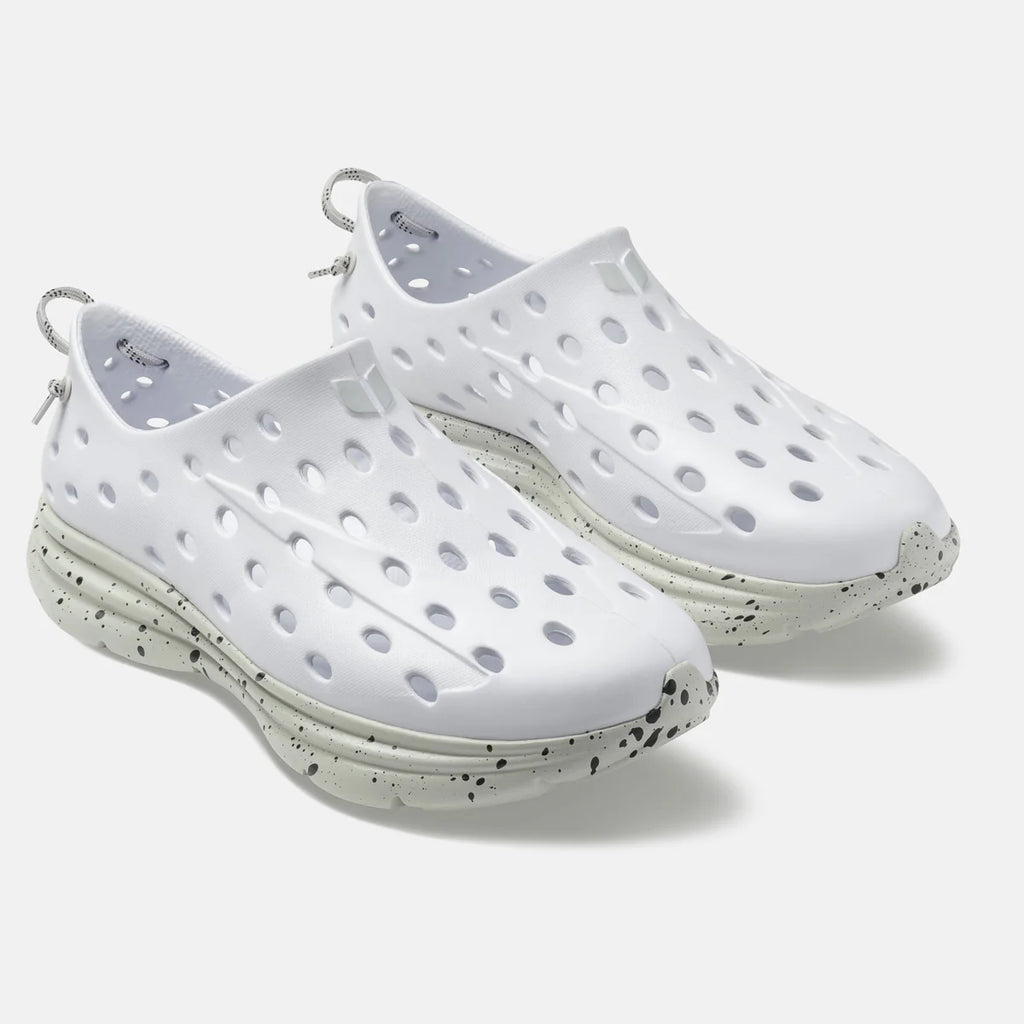 White/Grey Speckle
