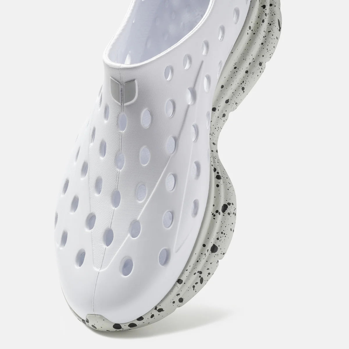 White/Grey Speckle